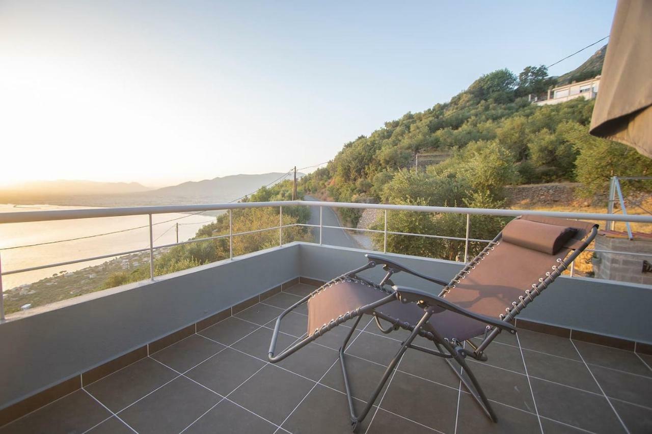 Villa Messinian Sunset Kalamata Exterior foto